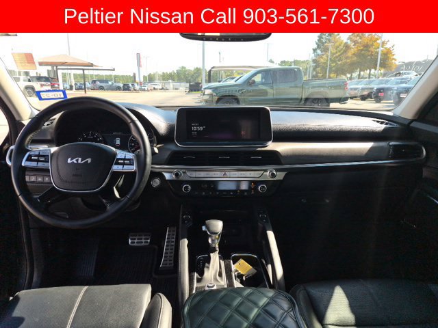 Used 2022 Kia Telluride SX w/ Towing Package FWD image 13