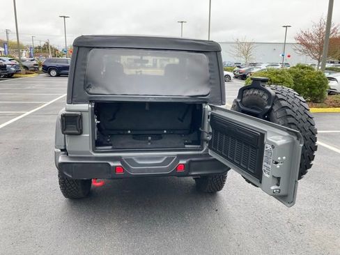 Used 2023 Jeep Wrangler Rubicon w/ Cold Weather Group AWD/4WD image 5