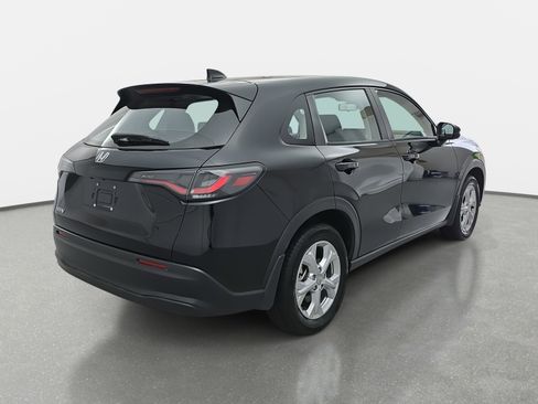 Certified 2023 Honda HR-V LX image 5