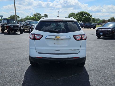 Used 2016 Chevrolet Traverse LS FWD image 5