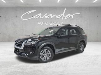 Used 2025 Nissan Pathfinder SV video 1