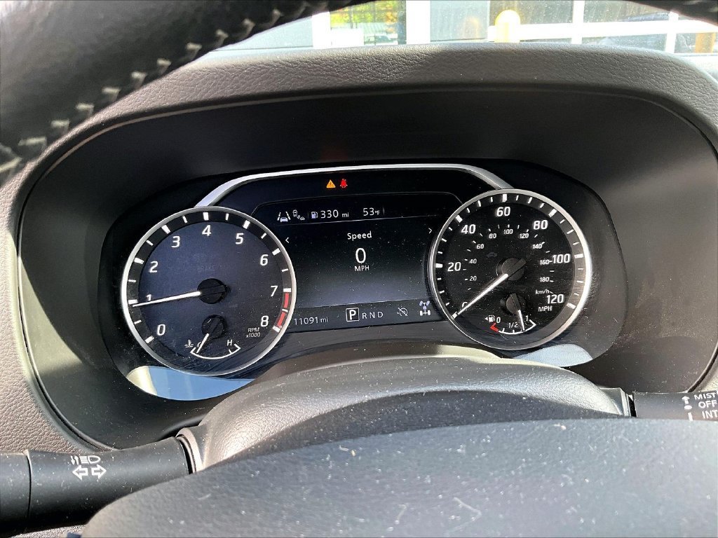 Used 2025 Nissan Frontier SV w/ SV Convenience Package AWD/4WD image 13