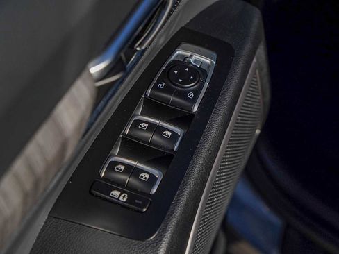 Certified 2024 Kia Telluride EX w/ EX Captain's Chair Package image 25