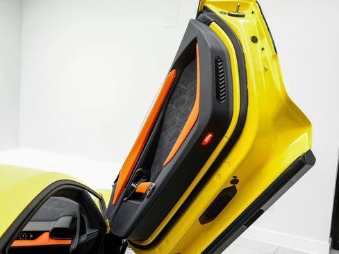 Used 2025 Lamborghini Revuelto AWD/4WD image 50