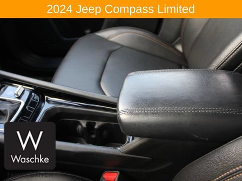 Used 2024 Jeep Compass Limited AWD/4WD image 32