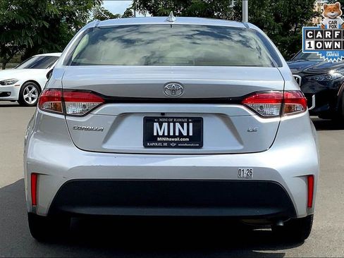 Used 2023 Toyota Corolla LE image 3