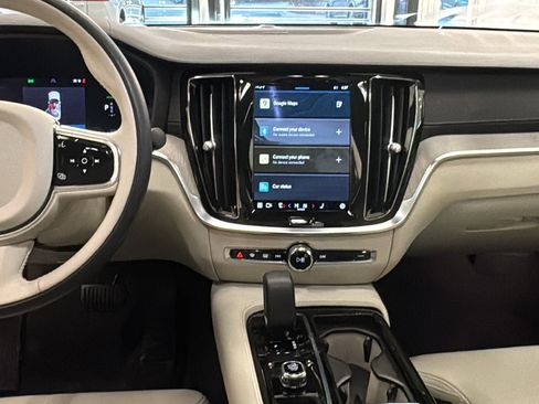 Certified 2024 Volvo S60 T8 Ultimate image 11