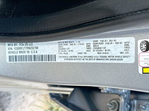 Used 2024 RAM 1500 Laramie image 35