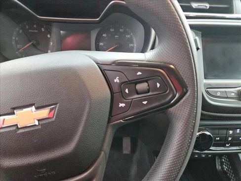 Used 2023 Chevrolet TrailBlazer LS image 19