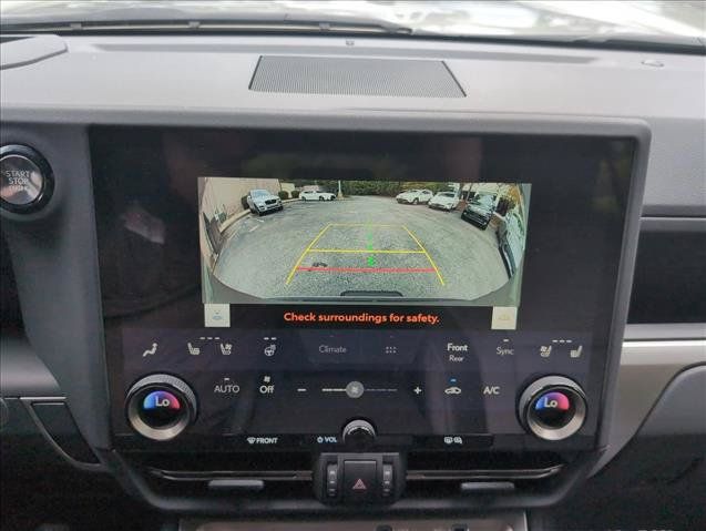 Used 2024 Lexus GX 550 w/ Cold Area Package AWD/4WD image 15