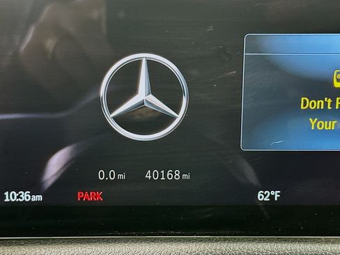 Used 2025 Mercedes-Benz GLB 250 4MATIC image 19