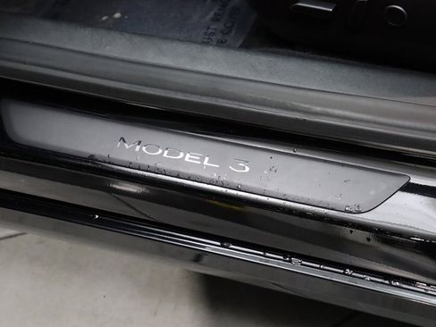 Used 2023 Tesla Model 3 Standard Range image 39