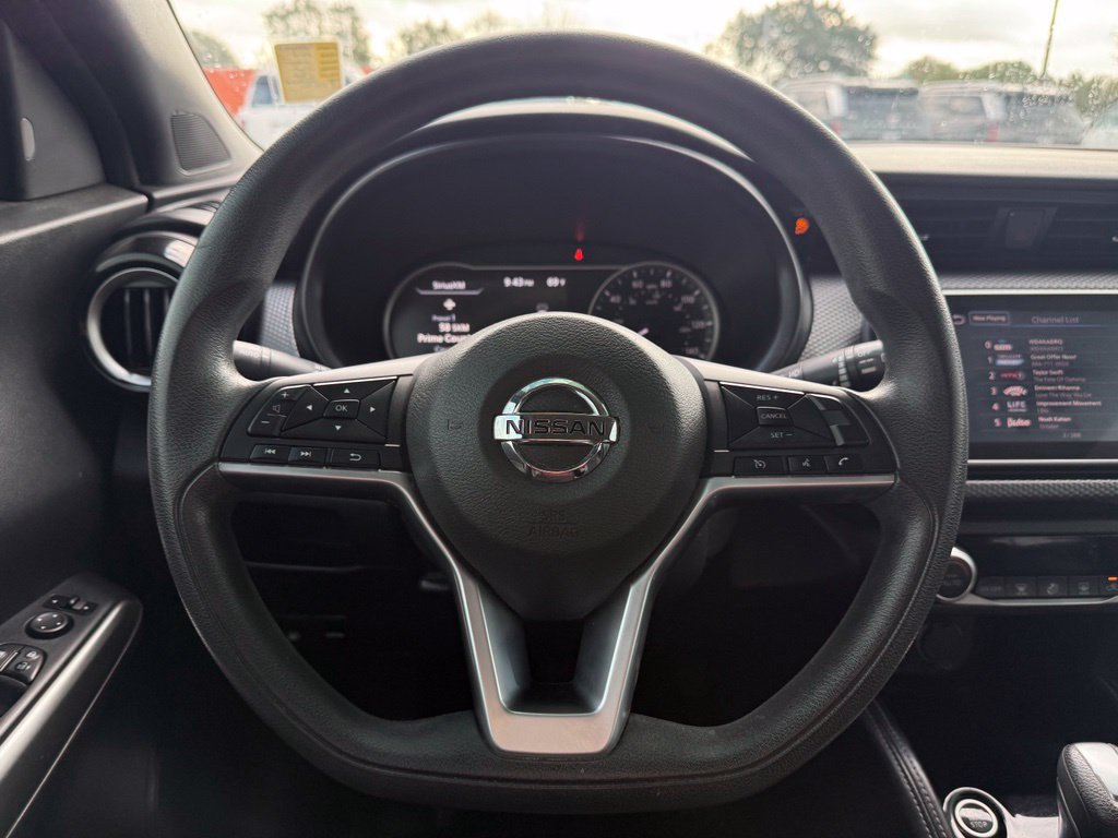 Used 2018 Nissan Kicks SV FWD image 13