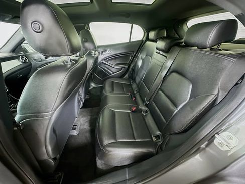 Used 2017 Mercedes-Benz GLA 250 4MATIC image 33