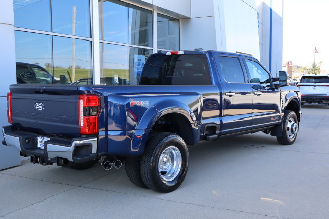 New 2027 Ford F350 Lariat w/ Lariat Ultimate Package AWD/4WD image 3