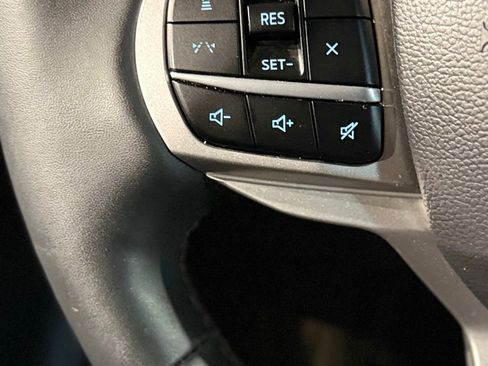 Used 2025 Ford Explorer Active w/ Active Comfort Package image 82