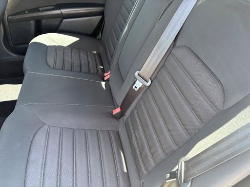Used 2019 Ford Fusion SE FWD image 34