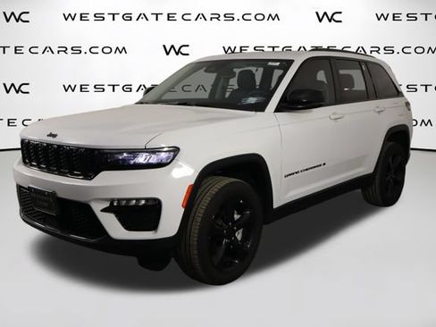 Used 2023 Jeep Grand Cherokee Limited w/ Black Appearance Package AWD/4WD image 1