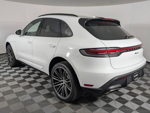 New 2026 Porsche Macan image 3