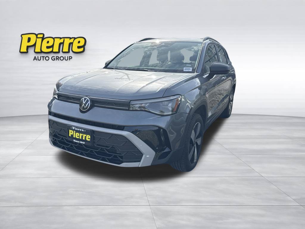Used 2025 Volkswagen Taos S AWD/4WD image 1