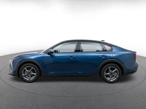 Used 2026 Kia K4 FWD image 4