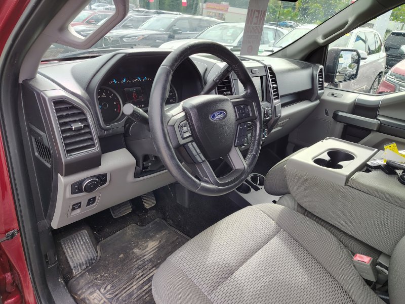 Used 2018 Ford F150 XLT w/ Equipment Group 302A Luxury AWD/4WD image 11