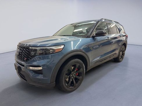 Used 2020 Ford Explorer ST w/ ST Street Pack image 3
