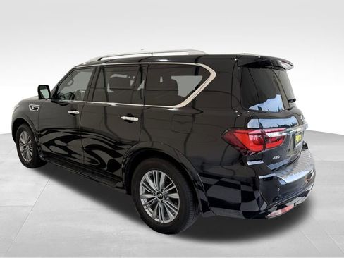 Used 2023 INFINITI QX80 Luxe image 2