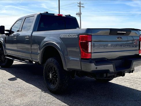 Used 2021 Ford F250 Lariat image 5