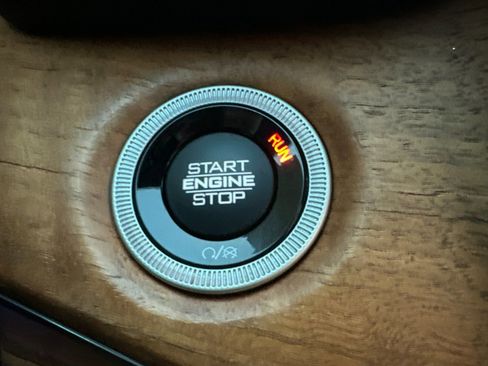 Used 2021 Jeep Grand Cherokee L Summit image 25