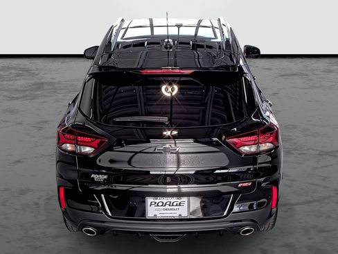 Used 2023 Chevrolet TrailBlazer RS w/ Sun and Liftgate Package image 3