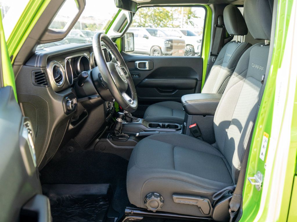 Used 2018 Jeep Wrangler Unlimited Sahara AWD/4WD image 11