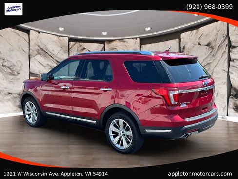 Used 2019 Ford Explorer Limited w/ Equipment Group 301A AWD/4WD image 4