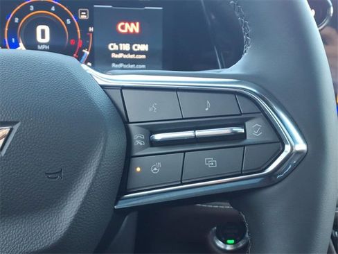 Used 2025 Chevrolet Suburban High Country image 18