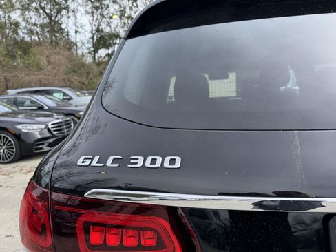 Certified 2022 Mercedes-Benz GLC 300 image 21