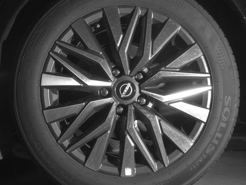 Used 2025 Nissan Altima 2.5 SV image 14