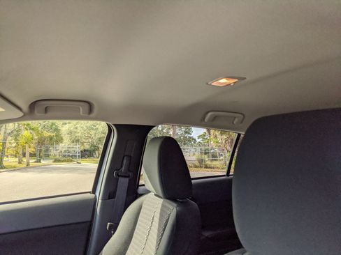 Used 2025 Mitsubishi Eclipse Cross ES image 21