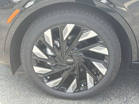 New 2026 Lincoln Nautilus Reserve AWD/4WD image 12