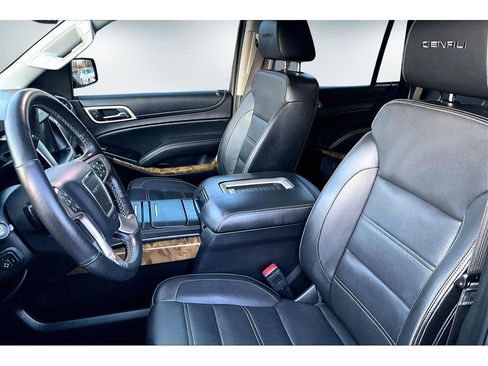 Used 2017 GMC Yukon Denali w/ Open Road Package image 17