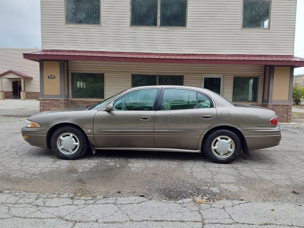 Used 2000 Buick Le Sabre Custom w/ Prestige Opt Pkg FWD image 1