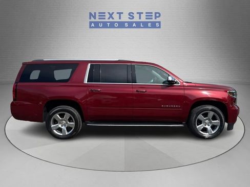 Used 2020 Chevrolet Suburban Premier AWD/4WD image 9