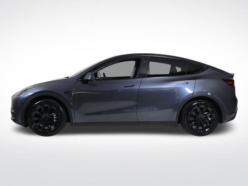 Used 2024 Tesla Model Y Long Range image 2