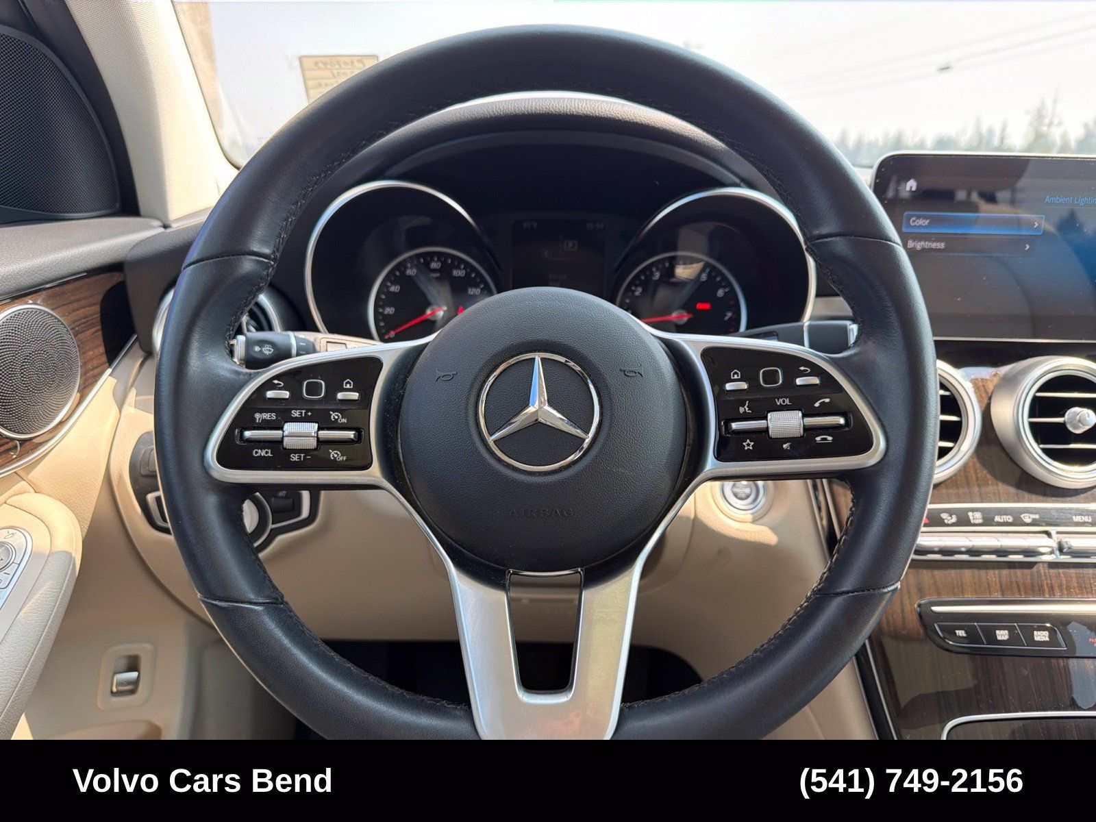 Used 2021 Mercedes-Benz GLC 300 4MATIC image 11