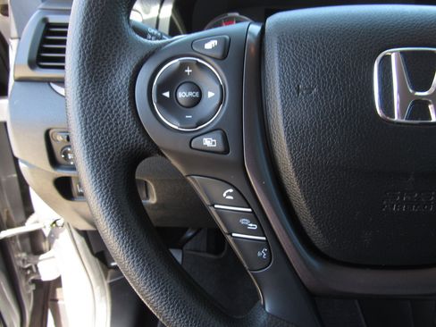 Certified 2022 Honda Ridgeline Sport image 22