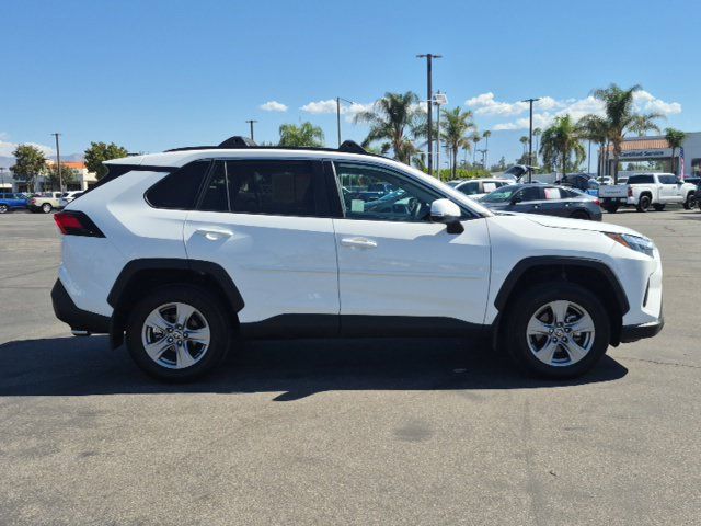 Used 2023 Toyota RAV4 XLE w/ Convenience Package FWD image 4