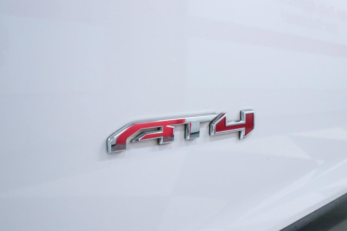 Used 2023 GMC Acadia AT4 w/ Technology Package AWD/4WD image 42