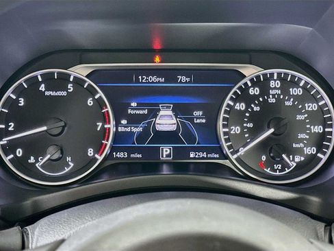 Used 2025 Nissan Sentra SV FWD image 10