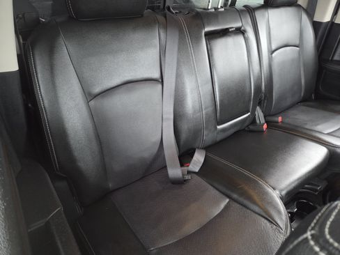 Used 2015 RAM 2500 Laramie w/ Black Appearance Group AWD/4WD image 23
