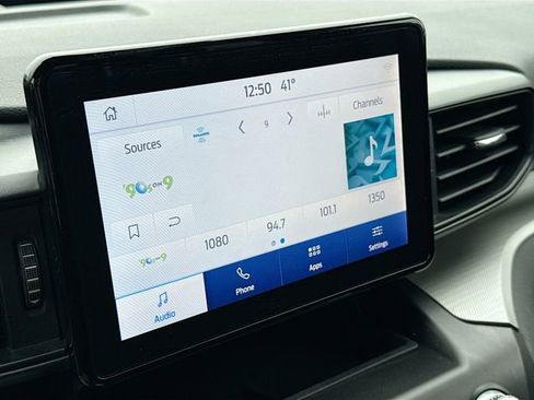 Used 2020 Ford Explorer XLT image 15