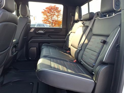 Certified 2025 GMC Sierra 2500 AT4X image 27